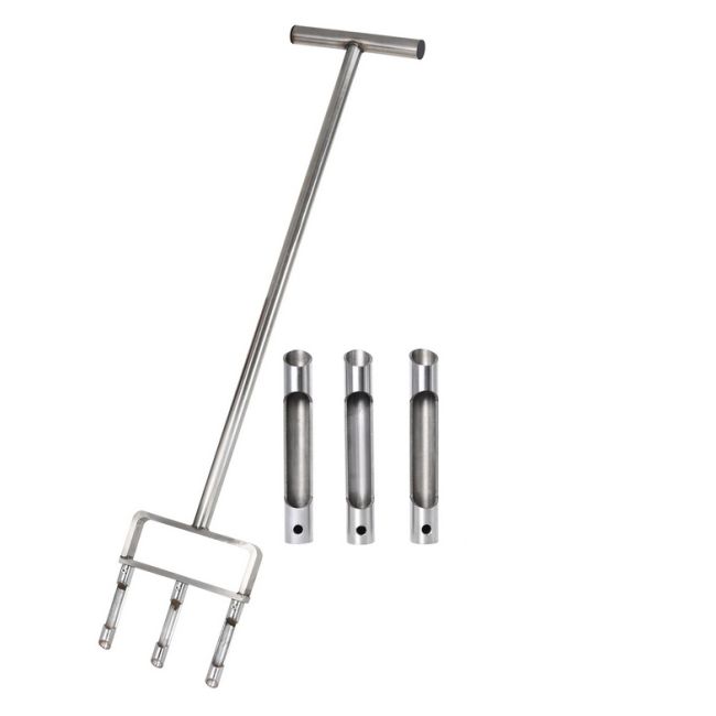 ​Aerator manual pentru gazon cu 3 tije – Alpha Lawn